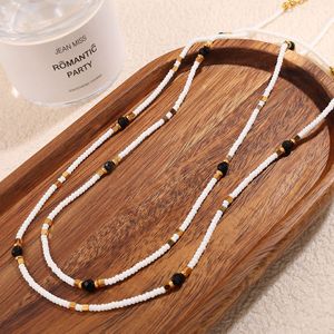 Collier de perles en céramique blanche avec accents dorés, bijoux de fête, chaîne de clavicule pour femme, design simple et élégant - Product Image 2