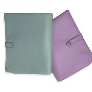Tapis de voyage multifonctionnel imperméable pour bébé 16"x30" pliable en cuir végétalien pour station de change - Product Image 6