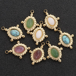 Colgante de piedra natural vintage de forma ovalada con incrustaciones de piedras preciosas para la fabricación de joyas H1424 - Product Image 1