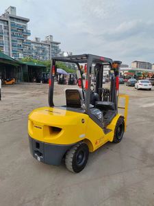Montacargas Usado Koamtsu en Venta, 3 Toneladas, Portátil, Maquinaria Usada para Ingeniería y Construcción - Product Image 3
