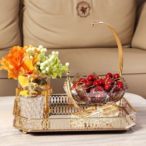Bandeja Redonda Ecológica para Servir en Casa y Acampar, Metal Dorado con Inserto de Cristal para Dulces y Frutos Secos - Product Image 3
