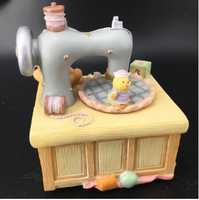 Boîte à musique miniature en résine de haute qualité pour cadeaux