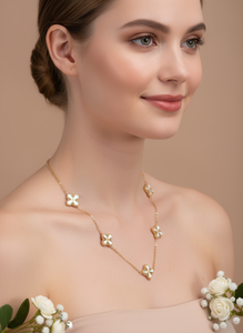 قلادة على شكل زهرة رباعية الأوراق مطلية بالذهب عيار 18 قيراط من الفولاذ المقاوم للصدأ للنساء، مجوهرات عصرية كهدية جالبة للحظ - Product Image 4