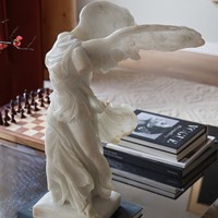 Statue Décorative Moderne Minimaliste en Résine Effet Céramique, Déesse de la Victoire, Style Grec Européen, pour la Maison