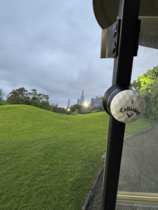 Haut-parleur magnétique pour balles de golf MiLi Callaway, design MagSafe, son stéréo TWS, acoustique parfait, microphone intégré, alimenté par batterie 1100 mAh - Product Image 4