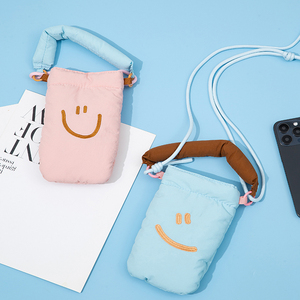 Qetesh Crossbag 2025 Điện Thoại Di Động Tùy Chỉnh Thời Trang Emogi Thiết Kế Mini Dễ Thương Nylon Nhỏ Mới Phong Cách Sinh Viên Vai Túi Cho Phụ Nữ - Product Image 4