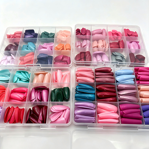 Venta al por mayor de pegatinas 3D mate de almendra y ataúd para <span class=keywords><strong>uñas</strong></span> postizas de salón, cobertura completa, estilo francés, diseño acrílico ABS desmontable con <span class=keywords><strong>acabado</strong></span> artístico. - Product Image 1