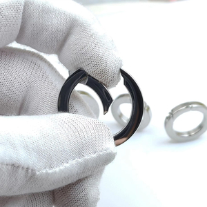 DF23 316 Stainless Steel 28.5*28.5*3.4mm Flat Wire Open <b>Ring</b> Solid Keychain Spring <b>Ring</b> Polished Wholesale - Product Image 2