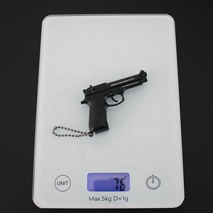 Modèle réduit d'armes en alliage Vente en gros Nouveaux produits 1:3 Beretta 7.5cm Mini pistolet en métal Porte-clés Modèle pistolet détachable Jouet - Product Image 5