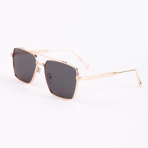 2963 Nouvelles Lunettes de Soleil Tendance de Luxe à Monture Métallique Carrée Dégradée pour Femmes et Hommes, Style Vintage Personnalisé, Designer 2025 - Product Image 3