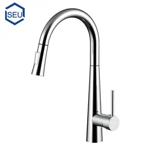 Ottone kitchen sink pull down miscelatore rubinetto cUPC certificato in stile Americano per le fattoria lavello finitura cromata