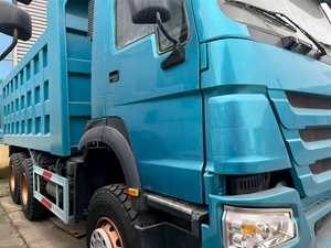 Camion benne basculante d'occasion Sino Truck Howo 6x6 – Prix compétitif, durable et fiable - Product Image 4