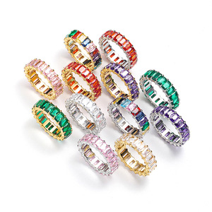 Anillos de Eternidad con Baguettes en Oro de 18K con Revestimiento PVD |   Anillo de Mujer con Circonita Cúbica Vibrante en Múltiples Colores |   Impermeable, Hipoalergénico y Duradero - Product Image 1