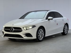 Mercedes-Benz A 200 L 2022 Sedán Deportivo de Segunda Mano en Venta, Precio Económico, <span class=keywords><strong>Subasta</strong></span>, Volante a la Izquierda - Product Image 1