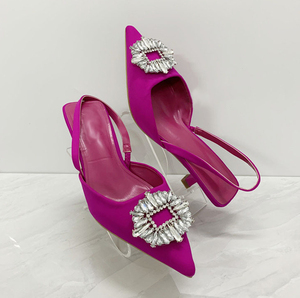 Nouveau style 2024 coloré perceuse cassée sandales à bout pointu pour la fête en gros personnalisation pompes talons hauts femmes - Product Image 2