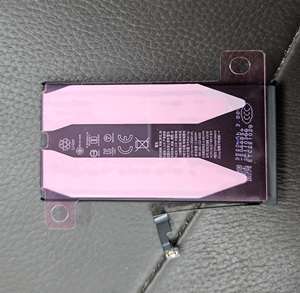 Batteries rechargeables et réutilisables de haute qualité personnalisables pour <span class=keywords><strong>iPhone</strong></span> 12 <span class=keywords><strong>13</strong></span> 14 Pro en stock en gros à <span class=keywords><strong>prix</strong></span> compétitif - Product Image 4