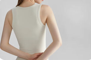 Camiseta sin Mangas Ajustada y Sexy de Punto con Logotipo Personalizado en Relieve, de Spandex/Poliéster, para Yoga, Tenis, Entrenamiento y Ejercicio para Mujer - Product Image 5