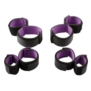 SM giocattoli punitivi manette e polsini abbigliamento Bondage per flirtare - Product Image 4