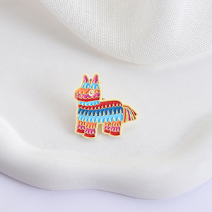 Pinata Enamel pin kustom permainan tradisional Meksiko lencana kerah bros pesta ulang tahun aksesoris perhiasan hadiah untuk teman - Product Image 3