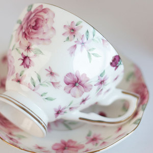 Ensemble de tasses à <span class=keywords><strong>café</strong></span> en céramique modernes et minimalistes, motif floral créatif personnalisé, service à thé de l'après-midi pour <span class=keywords><strong>café</strong></span> et thé - Product Image 4