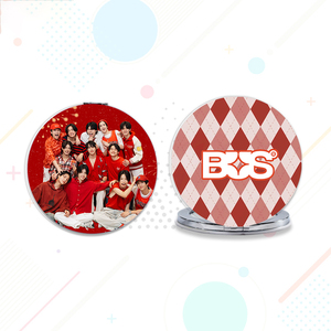 121-250 Total Link |   Miroir de maquillage portable pliable rond double face en gros pour les idoles KPOP Stray Kids/Bangta Boys/Twice - Product Image 6