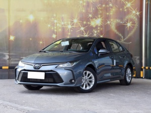 La <span class=keywords><strong>Toyota</strong></span> <span class=keywords><strong>Corolla</strong></span> <span class=keywords><strong>hybride</strong></span> 1.8L E-CVT Elite Edition 2021 est une berline <span class=keywords><strong>hybride</strong></span> électrique compacte. - Product Image 1