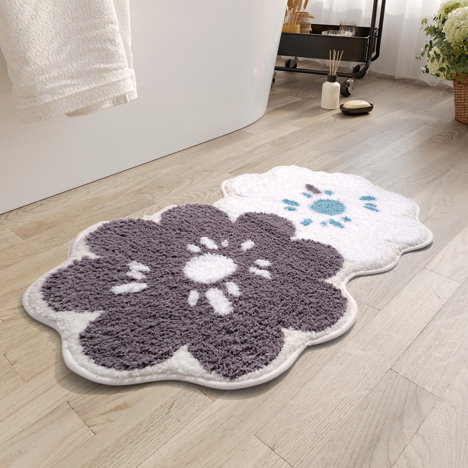 พรมเช็ดเท้าในห้องน้ำแบบกำมะหยี่ - สีเทาป่าฤดูใบไม้ผลิ