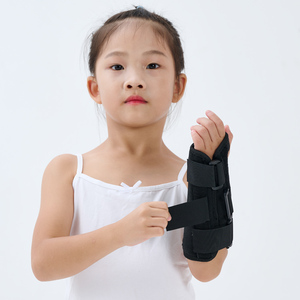 Verstelbare Polssteun Voor Kinderen Voor Sportbescherming En Herstel Van Blessures - Product Image 4