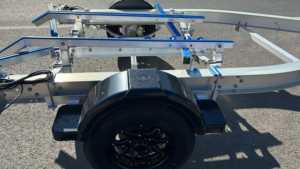 <span class=keywords><strong>Remorque</strong></span> de <span class=keywords><strong>bateau</strong></span> en aluminium à essieu simple de petite taille 15 pieds 4,8 m avec VIN, DOT et CE pour <span class=keywords><strong>bateau</strong></span> de pêche - Product Image 6