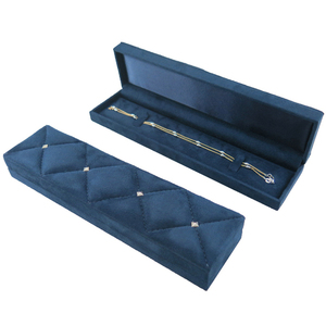 Caja de Joyería de Terciopelo con Tachuelas de Lujo de Alta Gama, Color y Tamaño Personalizados para Exhibición de Joyería Fina, Anillos y Pulseras - Product Image 2