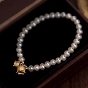 Linglan Good Quality Freshwater Pearl <b>Bracelet</b> 5-6mm Smooth Clean <b>Elastic</b> Thread Flower Accessories Pearl <b>Bracelets</b> Bangles - Product Image 1