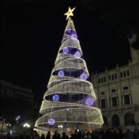 Sculpture d'arbre de Noël LED d'extérieur avec effets lumineux DMX RGB et cadre métallique étanche IP65