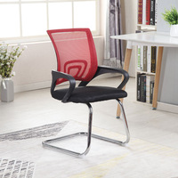 Chaise de bureau avec accoudoirs, structure métallique, pieds chromés, design ergonomique, dossier en maille respirante, dossier ouvert, chaise d'ordinateur moderne et simple