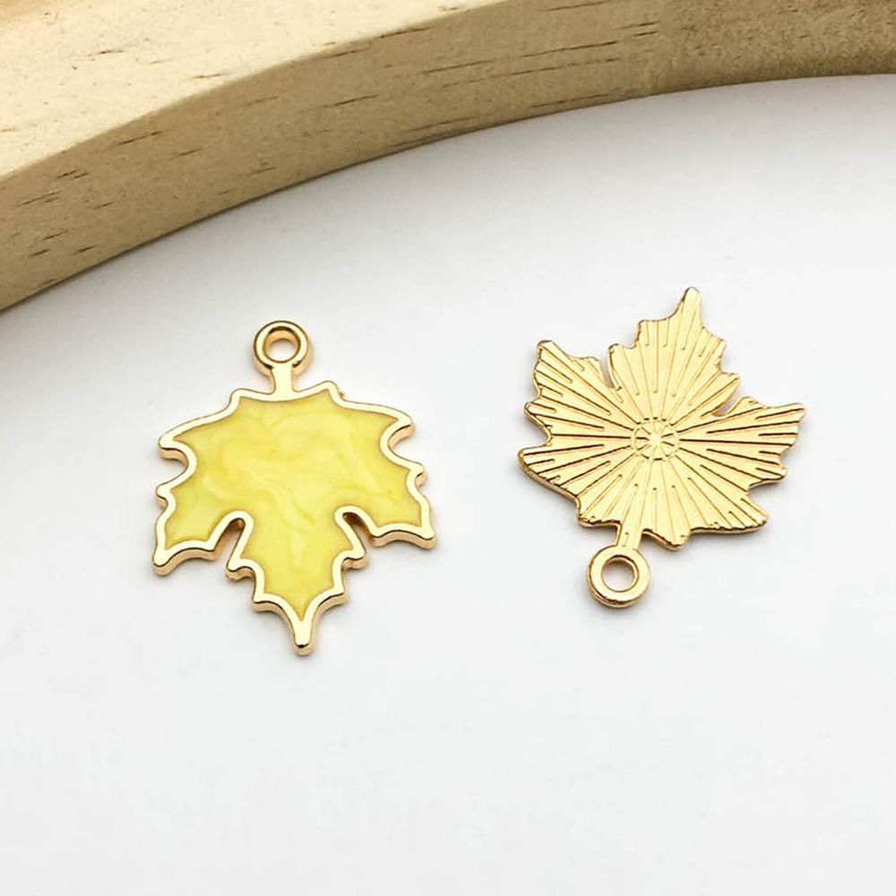 ใบเมเปิ้ลสีเหลือง 1 ใบ (19*24มม.) - 2ก. - 14250