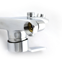 Robinet de baignoire contemporain en chrome, poignées anciennes, fabrication soignée pour hôtels, zinc poli, douche à effet pluie douce, pause, eau chaude