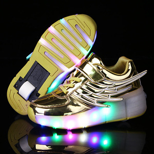 Scarpe con Rotelle LED Ricaricabili USB 2 in 1 per Adulti e Bambini, con 2 Ruote e Luci LED, Trasformabili in Pattini a Rotelle - Product Image 4