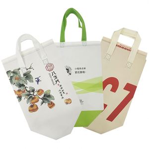 Sac à déjeuner isotherme personnalisé en non-tissé écologique avec lamination en feuille d'aluminium, fermeture éclair et motif lettres - Product Image 5