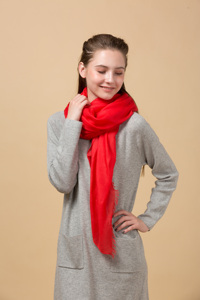 Bufanda de cachemira ultrafina de alta calidad al por mayor, chal ligero y transparente para mujer - Product Image 3