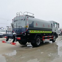 Camion pulvérisateur d'eau à moteur diesel Dongfeng 4*2 de 5 mètres cubes, directement de l'usine, pour l'assainissement urbain et l'arrosage des routes, Euro 3