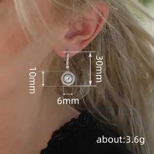 Orecchini Pendenti con Micro Pavé di Zirconi per Donne, Gioielli Minimalisti per Uso Quotidiano - Product Image 5