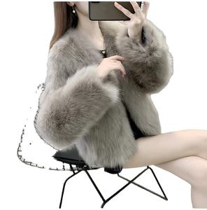 Vêtements pour femmes de haute qualité, décontractés, en laine et polyester, courts, doux, en fausse fourrure, en polaire, manteaux de <span class=keywords><strong>trench</strong></span> <span class=keywords><strong>pas</strong></span> chers pour femmes - Product Image 2