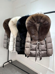 Parka Invernale di Lusso 2025 con Cappuccio in Vera Pelliccia di Volpe, 90% Piumino d'Oca, Giacca Imbottita Calda e Impermeabile con Cintura per Donna - Product Image 2