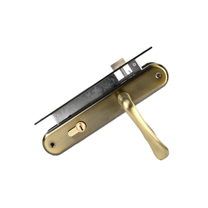 अत्यधिक सुरक्षित एंटी-चोरी वाटरप्रूफ कुंजी-संचालित पॉलिश फिनिश 242*45 मिमी दरवाजा लॉक - Product Image 2