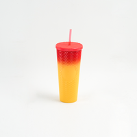 Venta al por mayor: Vaso de plástico de doble pared de 750 ml para té y vino, tazas para exteriores, vasos deportivos para estudiantes con diseño de diamante, con pajita, sin BPA
