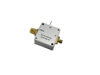 Composant électronique Bias Tee Lair LM-PZQ-0335 pour le traitement du signal, fréquence 300 MHz-3500 MHz, 4000 mA, connecteur 30 V CC