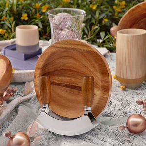 Hacheur à salade avec planche à découper ronde en bois d'acacia et base en acier inoxydable, compatible lave-vaisselle, épaisseur 1,8 cm - Product Image 3