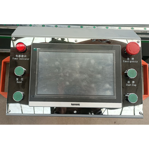 Scie de découpe de précision à double tête CNC intégrée pour la fabrication de fenêtres et de portes en aluminium et PVC - Product Image 5