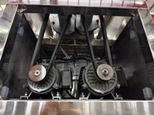 เครื่องบรรจุแบบตาข่ายกึ่งอัตโนมัติพร้อมสายพานลำเลียงและชุดเย็บ - Product Image 2