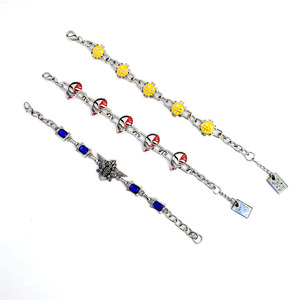 7 styles variés de bracelets à breloques anime Eren Jaeger Luffy pour hommes, bracelets en métal avec chaîne longue pour femmes - Product Image 2