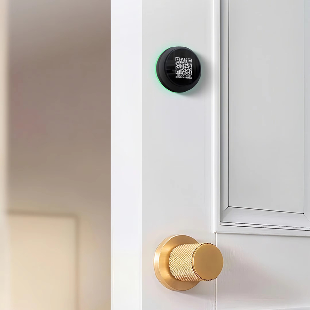 Fully Automatic Hotel Card & NFC QR Code Unlock Intelligent Aluminum Alloy Wood Door Lock with NFC Function Key Included